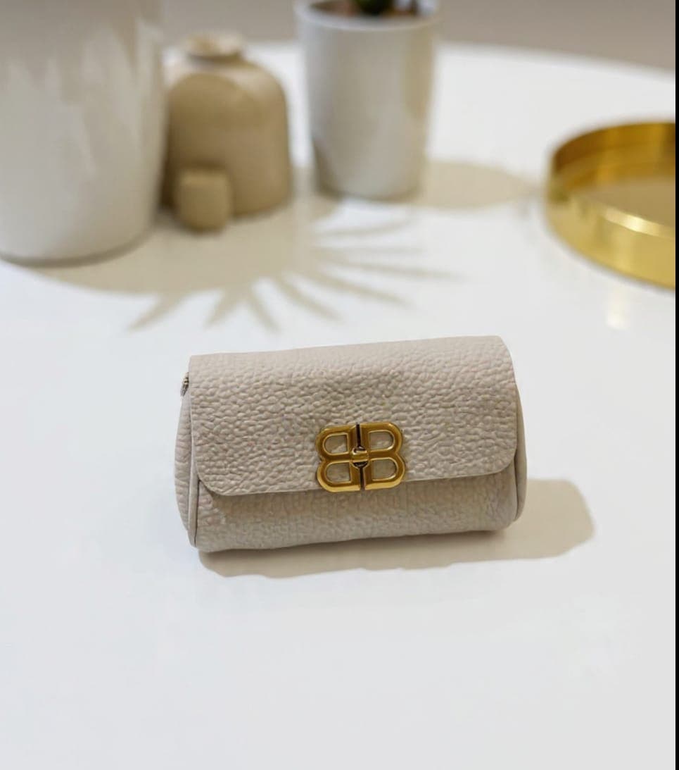 Premium Mini Leather Capsule Pouch – cream